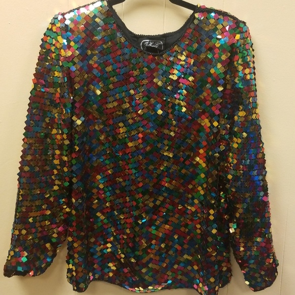Gorgeous Sequin Top - Picture 2 of 8